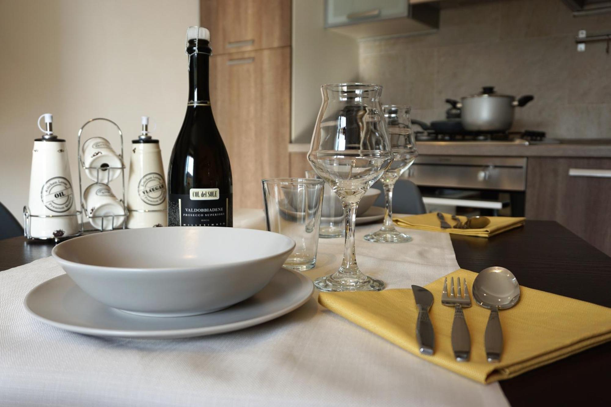 Jasmine Malpensa And More, Easy Parking Easy Airport Apartment Samarate